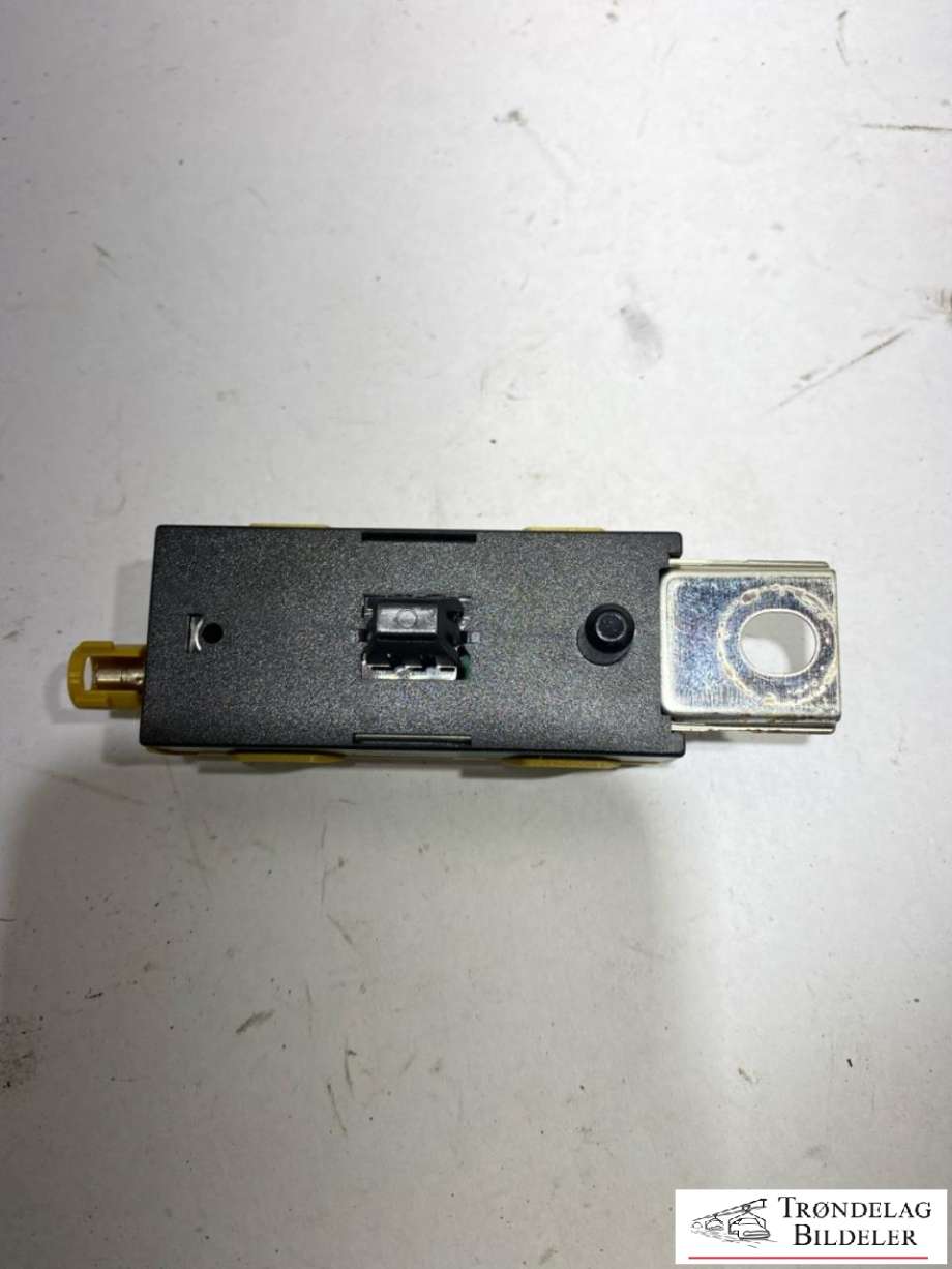 Antenne forsterker til Volvo XC40 2018-2024  (31667556|)
