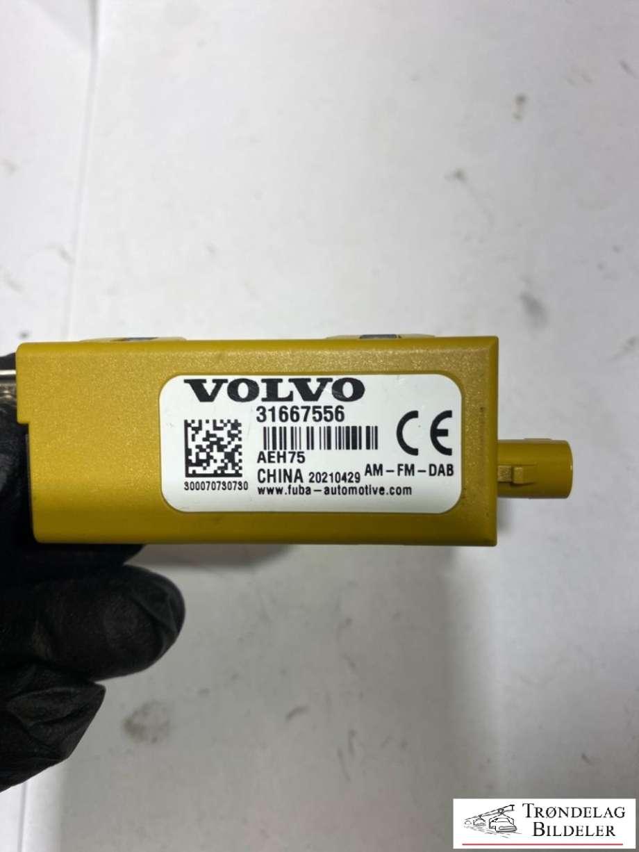 Antenne forsterker til Volvo XC40 2018-2024  (31667556|)