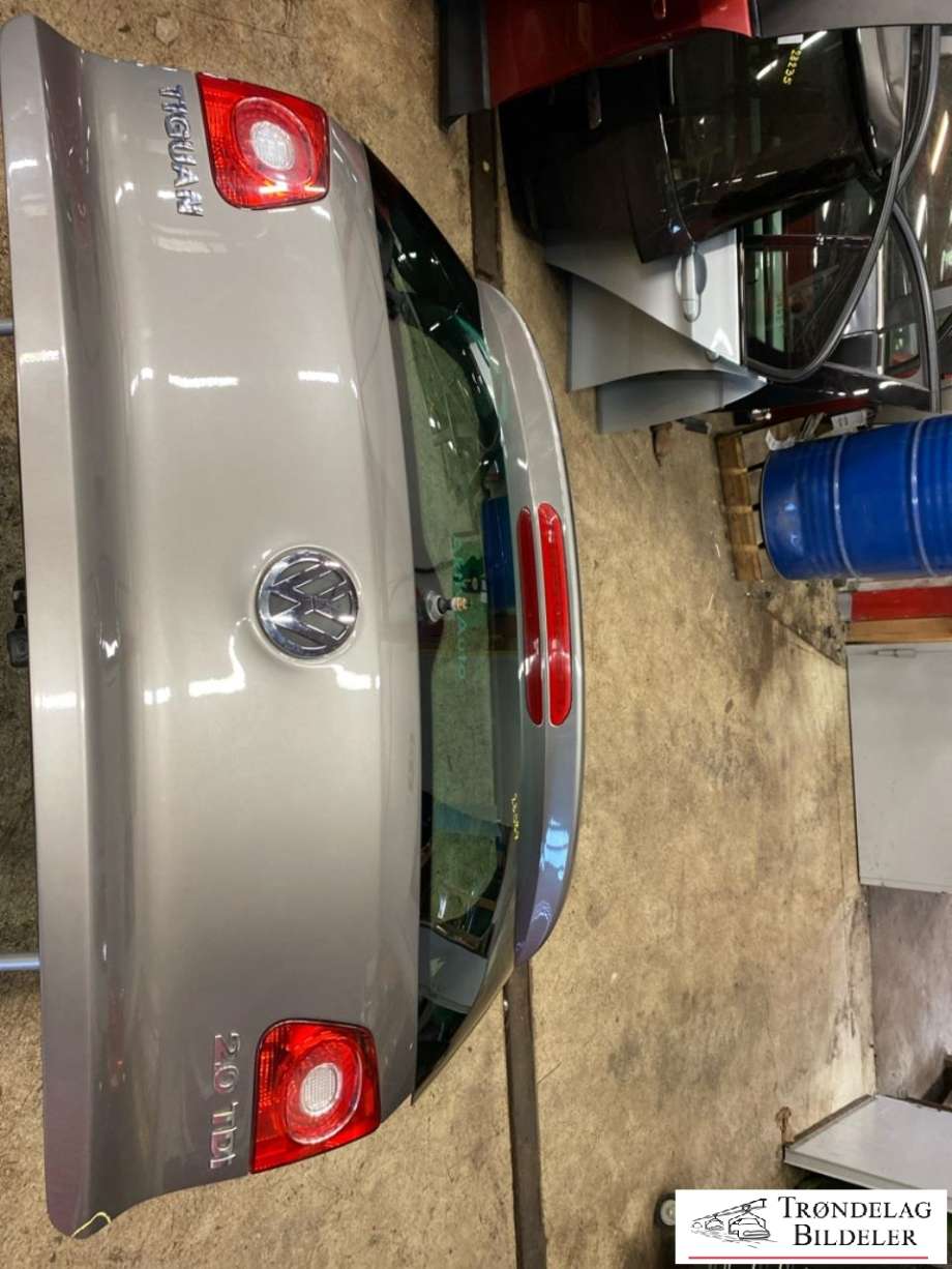 Bakluke til VW Tiguan, 2007-2011 (Type I, Fase 1)  (5N0827025G)