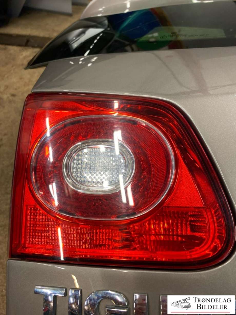 Bakluke til VW Tiguan 2007-2011 (Type I, Fase 1)  (5N0827025G|)