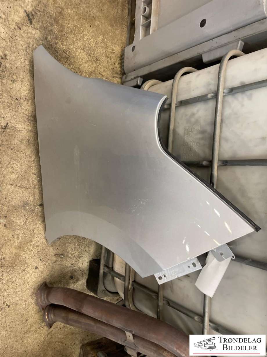 Skjerm høyre foran til Toyota Yaris, 2003-2005 (Type I, Fase 2)  (538110D010)