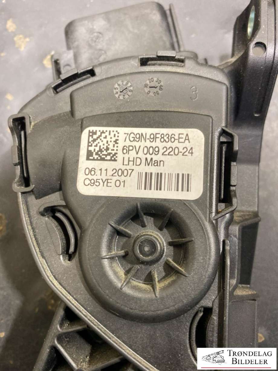 Pedal gass til Land Rover Freelander 2007-2014 (Type II)  (7G9N9F836EA|)