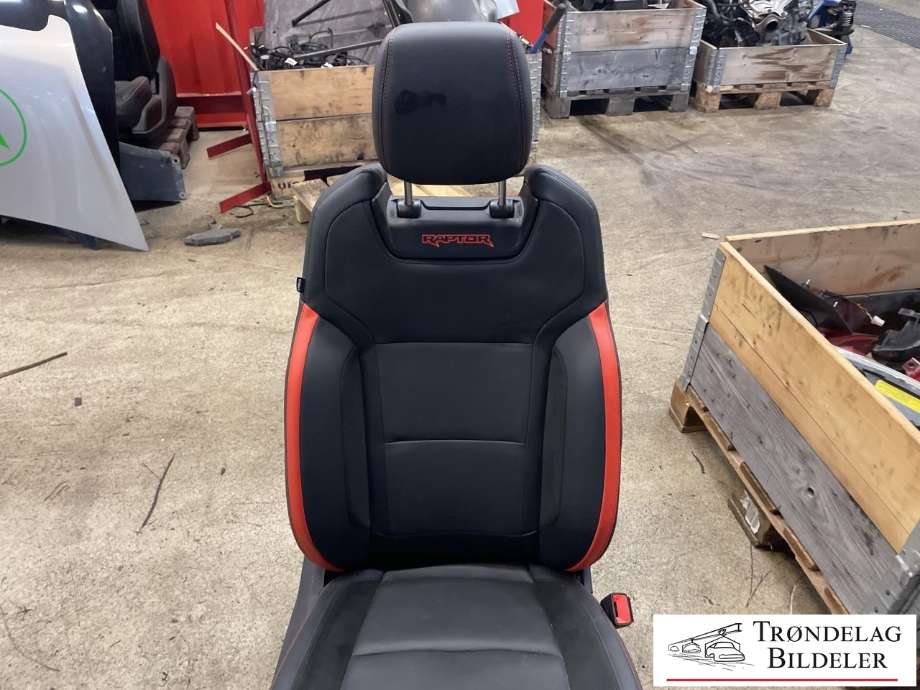 Sete foran høyre til Ford Ranger / Ranger Raptor 2015-2022  (N1WB-E60004-CNT1G1D|)