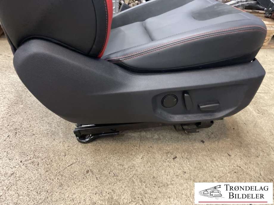 Sete foran høyre til Ford Ranger / Ranger Raptor 2015-2022  (N1WB-E60004-CNT1G1D|)