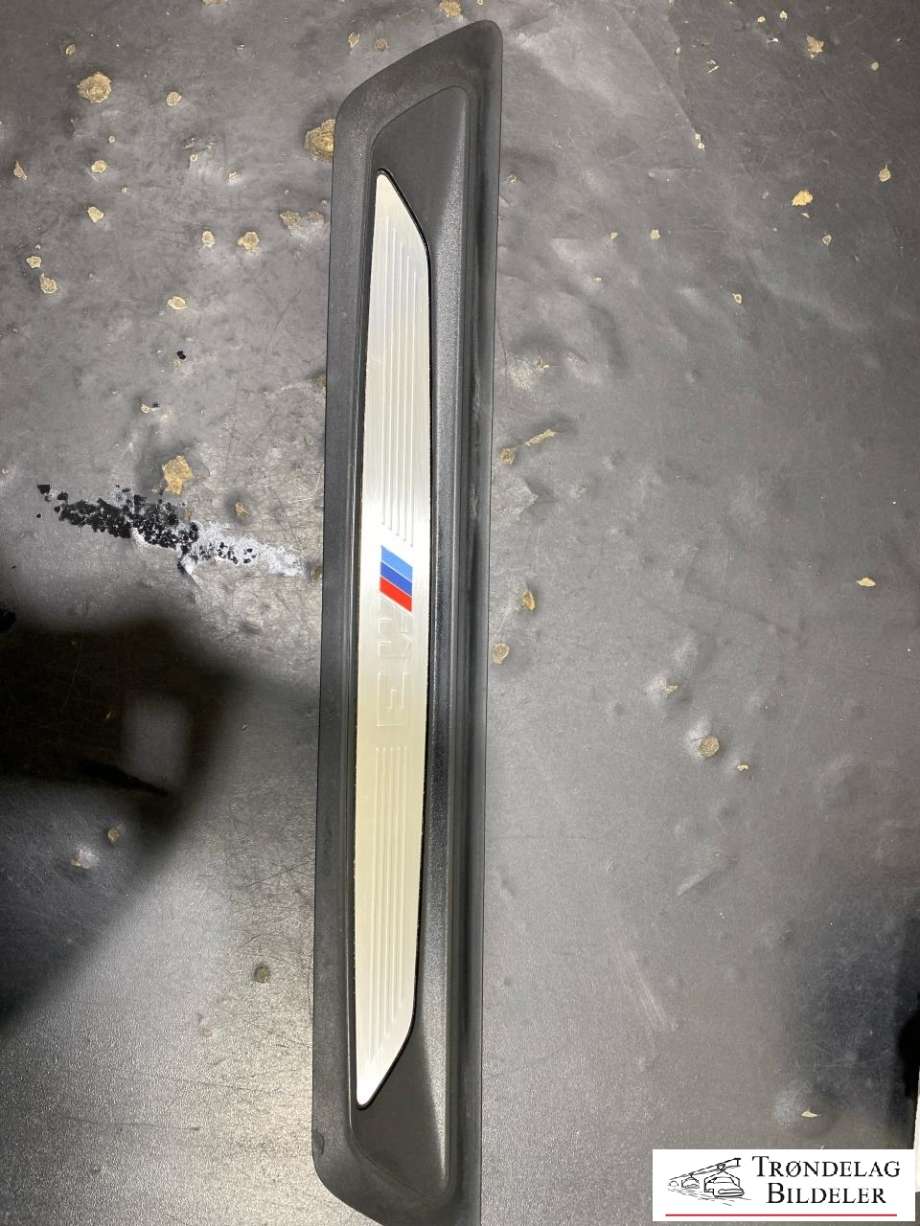 Lister til BMW M3, 2014-2019 (F80) (F80) (51 47 8 055 779)
