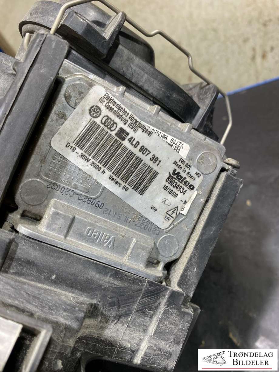 Frontlykt høyre xenon til VW Passat 2005-2010 (B6) (B6) (3C0941752K|89315540|3C0941754K)