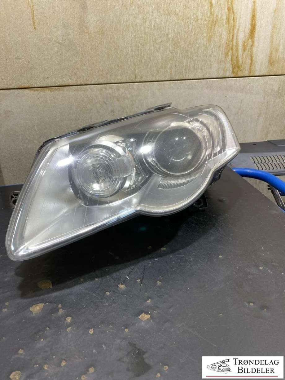 Frontlykt venstre xenon til VW Passat, 2005-2010 (B6) (B6) (89315530)