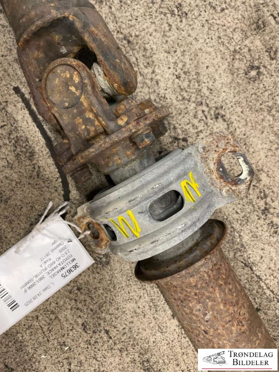 Mellomaksel til Toyota Hiace 2001-2006 (Fase 2)  (37100-26540|)
