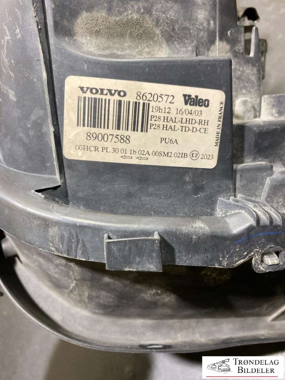 Frontlykt høyre halogen til Volvo XC90 2002-2006 (Type I, Fase 1)  (31111187|89902051|)