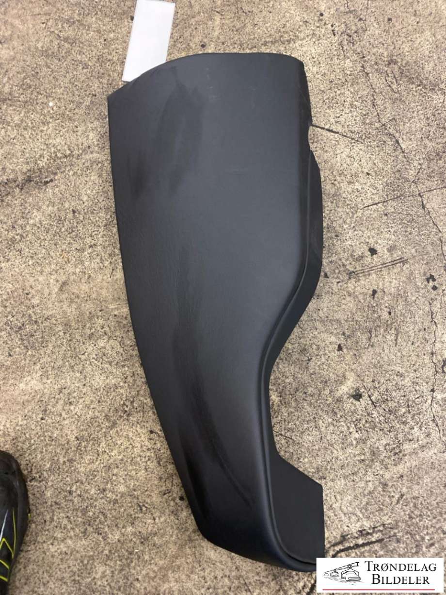 Sete armlene til BMW M3, 2014-2019 (F80) (F80) (8058125-02)