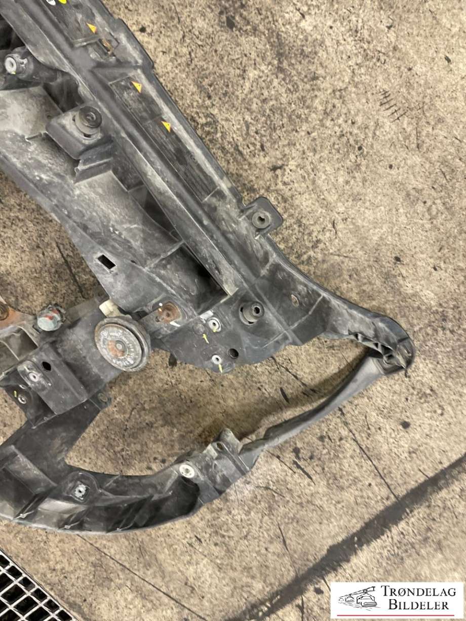Frontplate til Opel Movano 2010-->> (93168267|95528758|)
