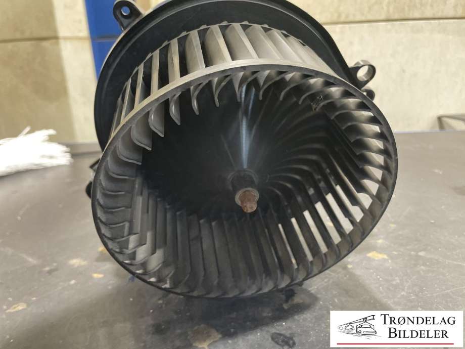 Varmeapparat motor til BMW 1-Serie 2011-2015 (Fase 1) (F20/F21) (F20/F21) (64 11 9 350 395|)