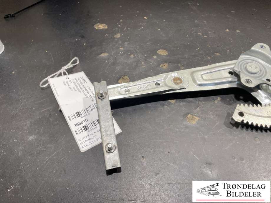 Ruteheis, kun motor, høyre bak til Mitsubishi ASX 2010-2019 (5713A257|)