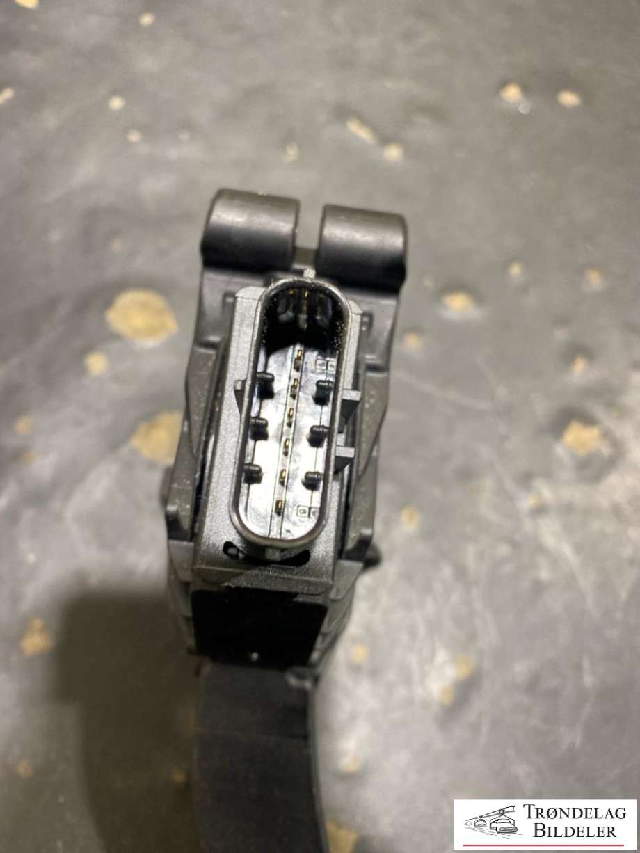 Pedal gass til VW Tiguan 2016-2020 (Type II, Fase 1)  (5Q1723503J|5Q1 723 503 L|)