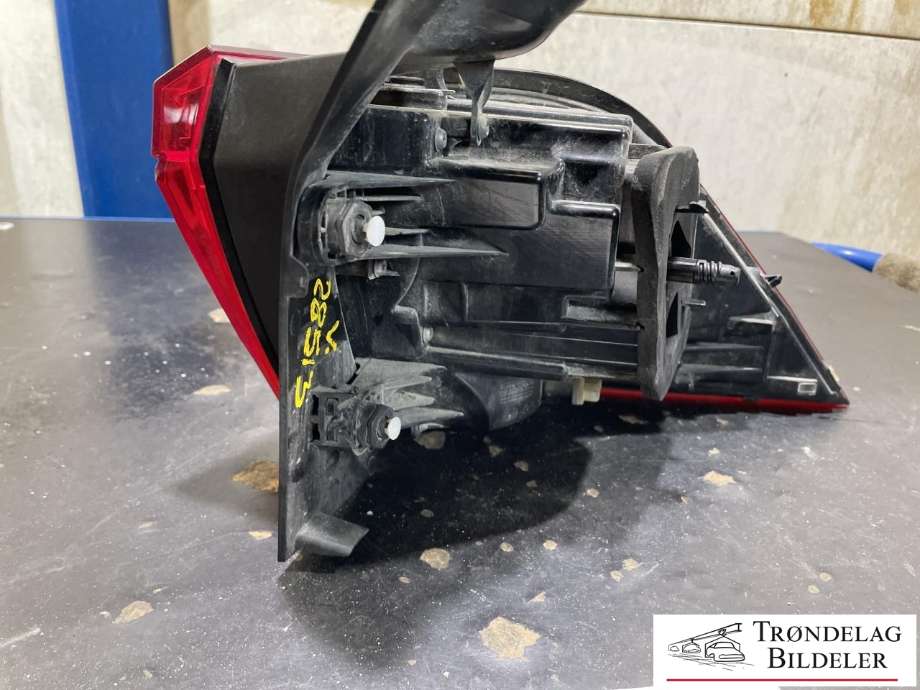 Baklykt venstre ytre til VW Tiguan 2016-2020 (Type II, Fase 1)  (5NA 945 095 C|5NA 945 095 E|)