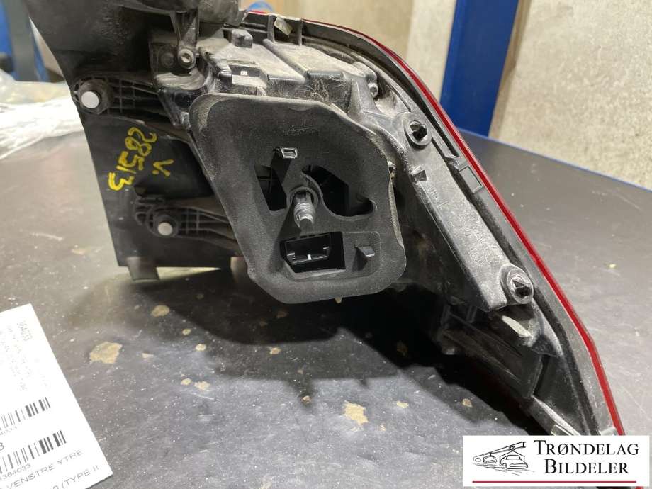 Baklykt venstre ytre til VW Tiguan 2016-2020 (Type II, Fase 1)  (5NA 945 095 C|5NA 945 095 E|)