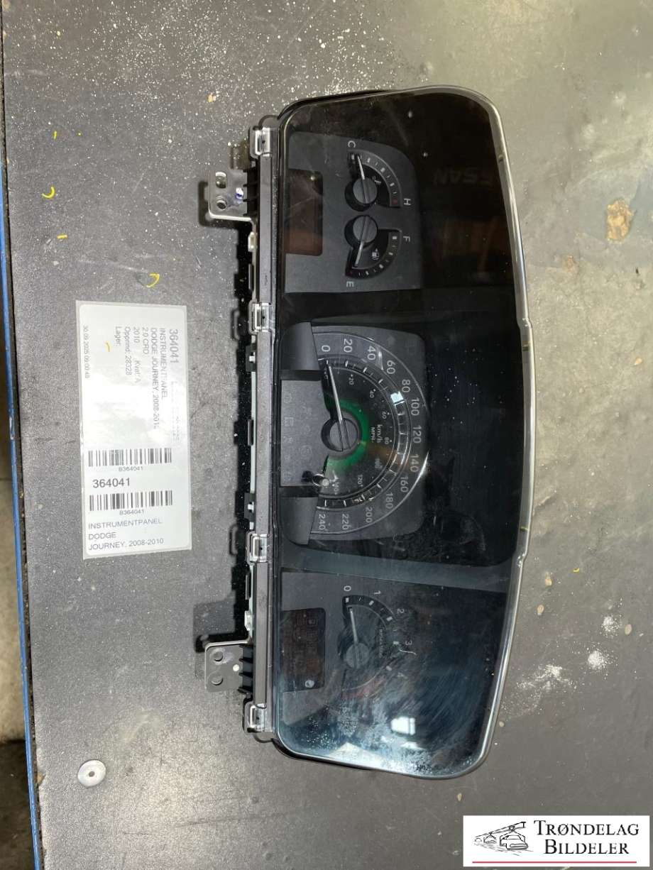 Instrumentpanel til Dodge Journey, 2008-2010  (5172 836AB)