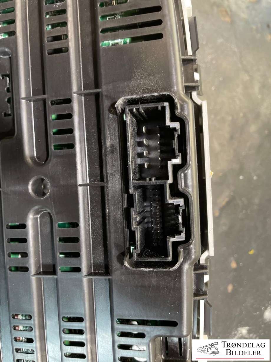 Instrumentpanel til Dodge Journey 2008-2010  (5172 836AB|5172 836AC|)