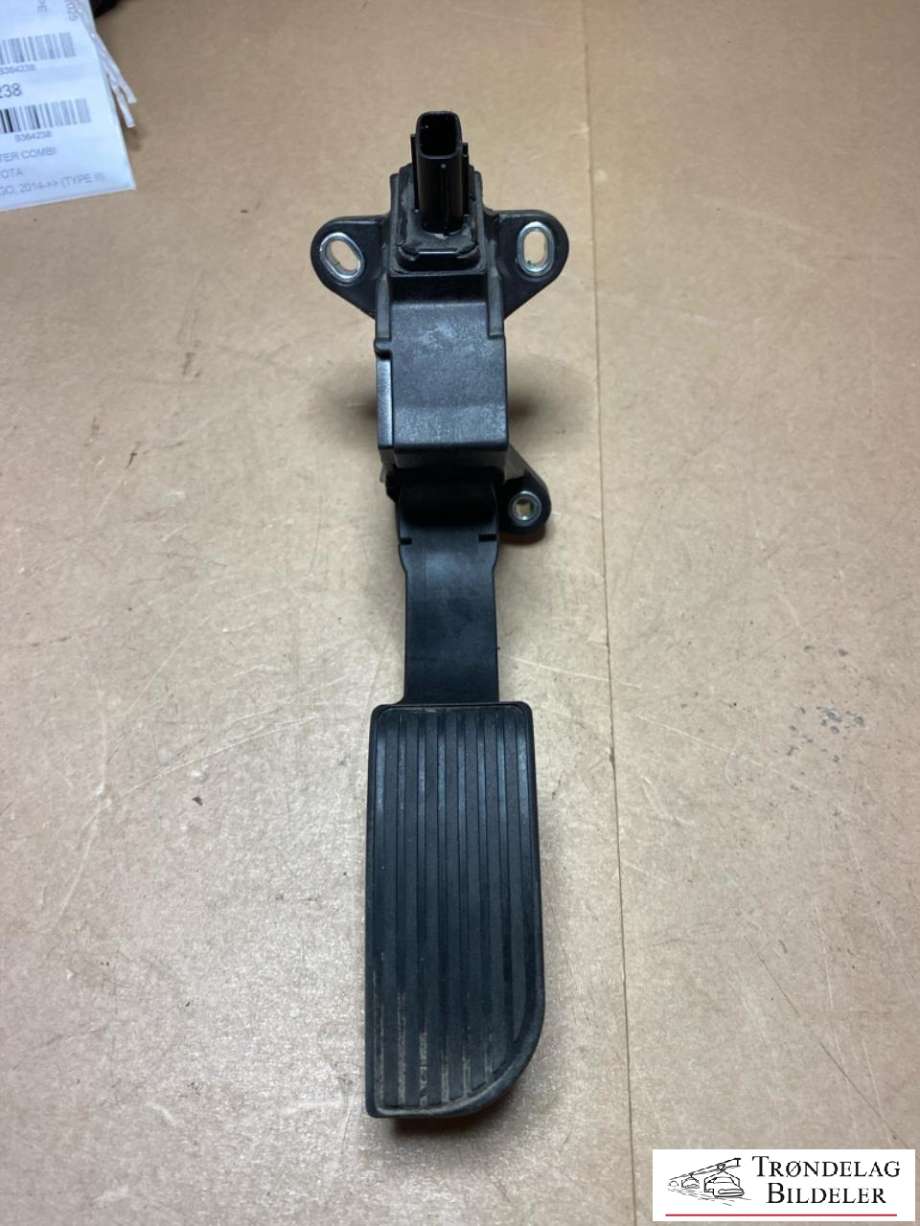 Pedal gass til Toyota Aygo, 2014-->> (Type II)  (78110-0H040)