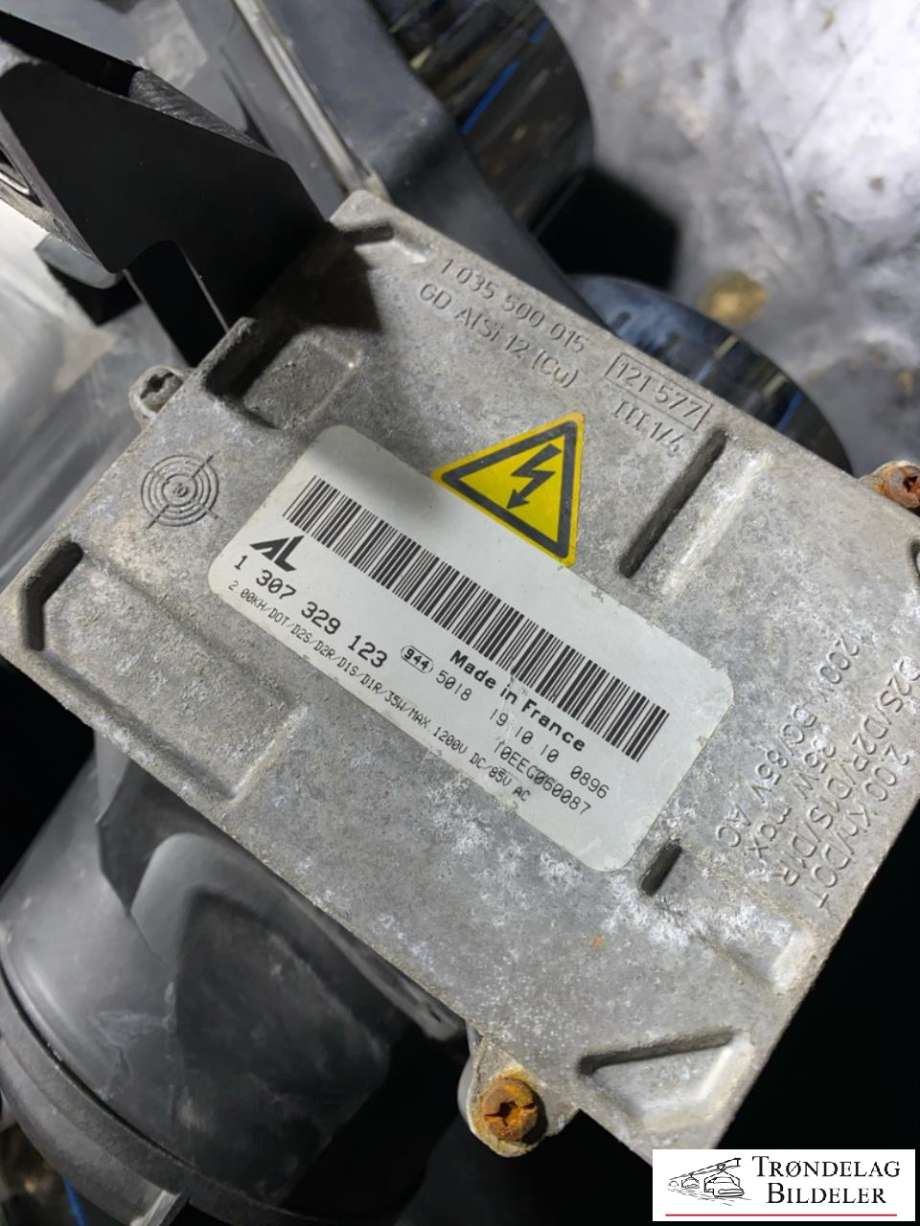 Frontlykt venstre xenon til Alfa Romeo 159 2005-2011 (60683988|)