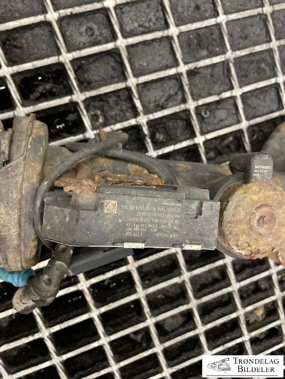 Fjærbein høyre foran til BMW X5 2007-2013 (E70) (E70) (37 11 6 794 532|31 12 6 775 086|6779708)