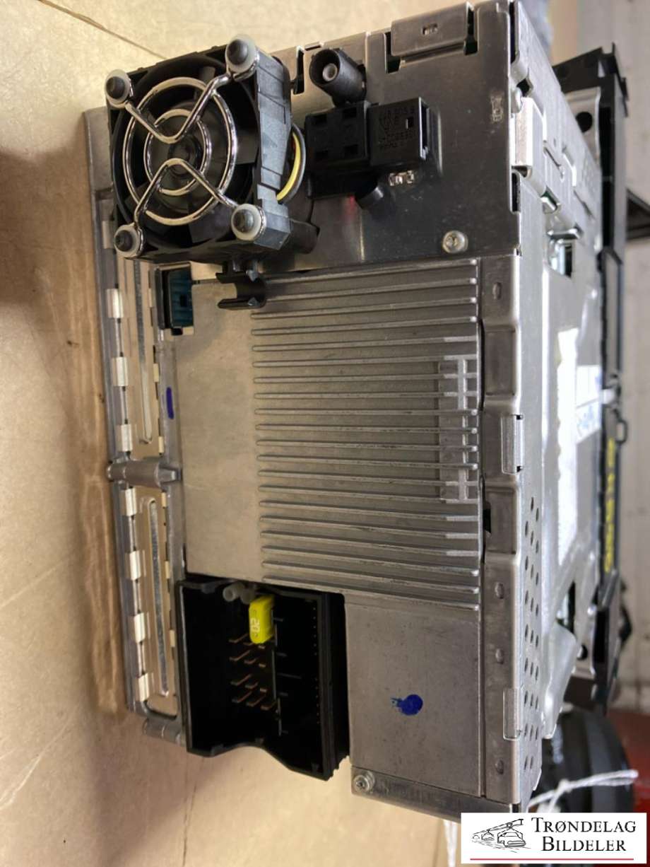 Bilstereo forsterker til BMW X5 2007-2013 (E70) (E70) (6583915904701|)