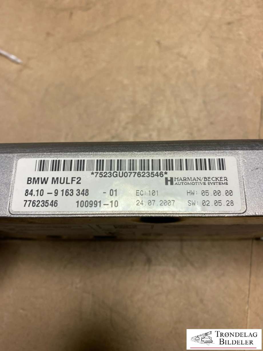Dashbord trådløs mobillader til BMW X5 2007-2013 (E70) (E70) (9163348|)