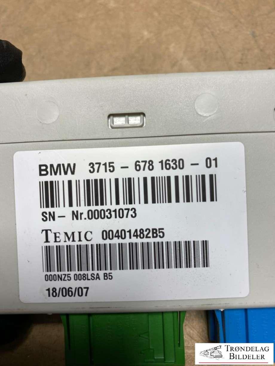 Styreenhet nivå/luftfjæring til BMW X5 2007-2013 (E70) (E70) (3715678163001|37156785396|)