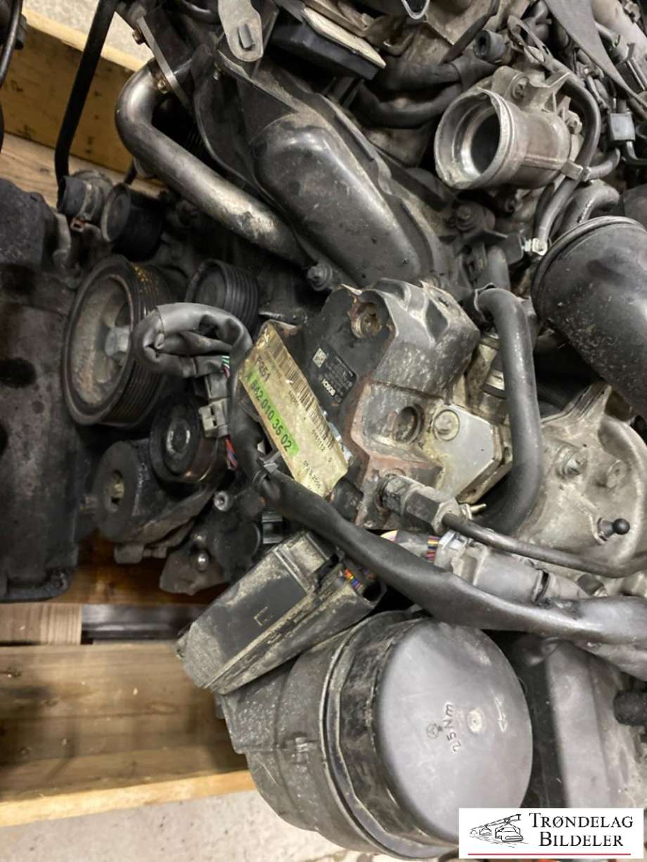 Motor diesel til Mercedes R-Klasse 2006-2013 (W251) (W251) (A 642 010 35 02|)