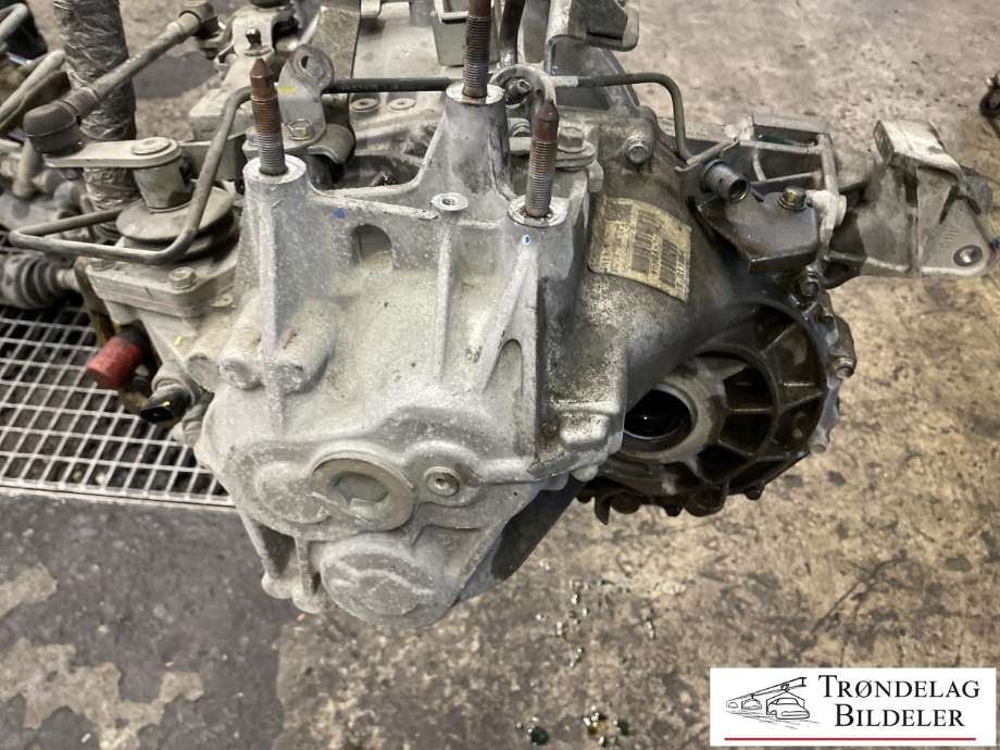 Girkasse 4WD komplett til Mitsubishi Outlander 2010-2012 (Type II, Fase 2)  (RRZC|2500A247|)