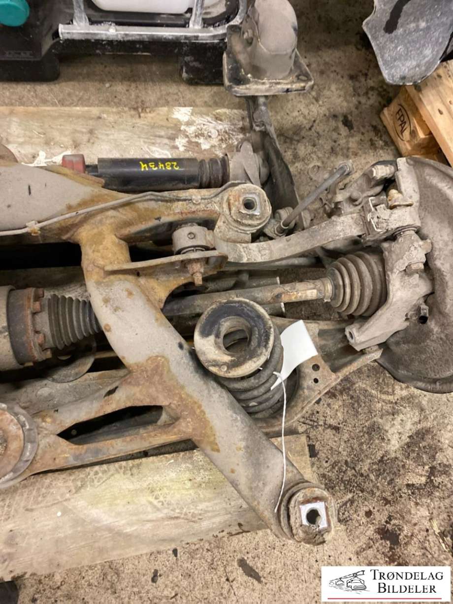 Bakstilling til Audi RS3 2011-2012  (5N0 505 235 Q|)