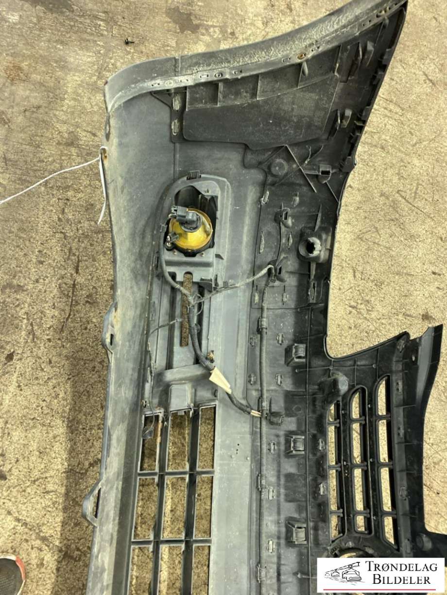 Støtfanger foran til VW Caddy 2004-2010 (Type III, Fase 1)  (2K0 807 217|)