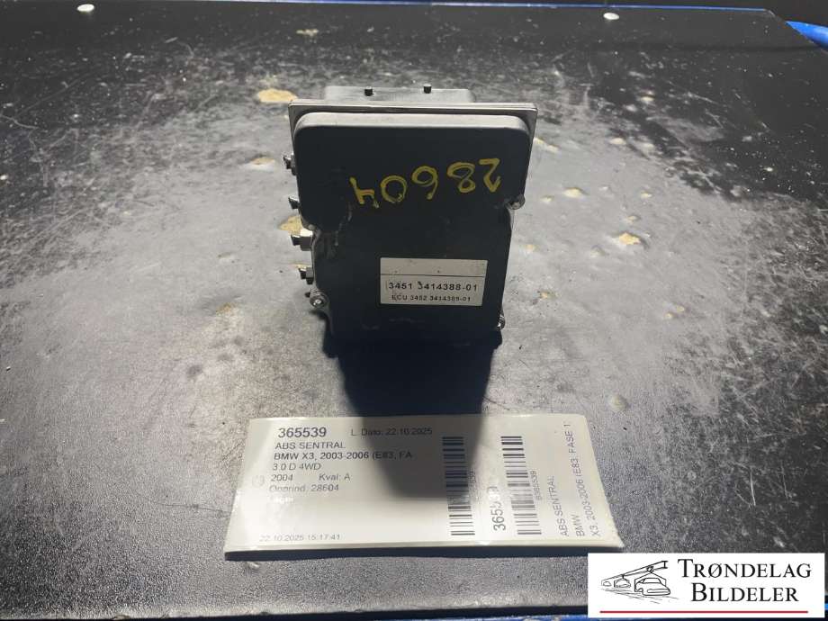 ABS sentral til BMW X3, 2003-2006 (Fase 1) (E83) (E83) (34 50 3 424 684)