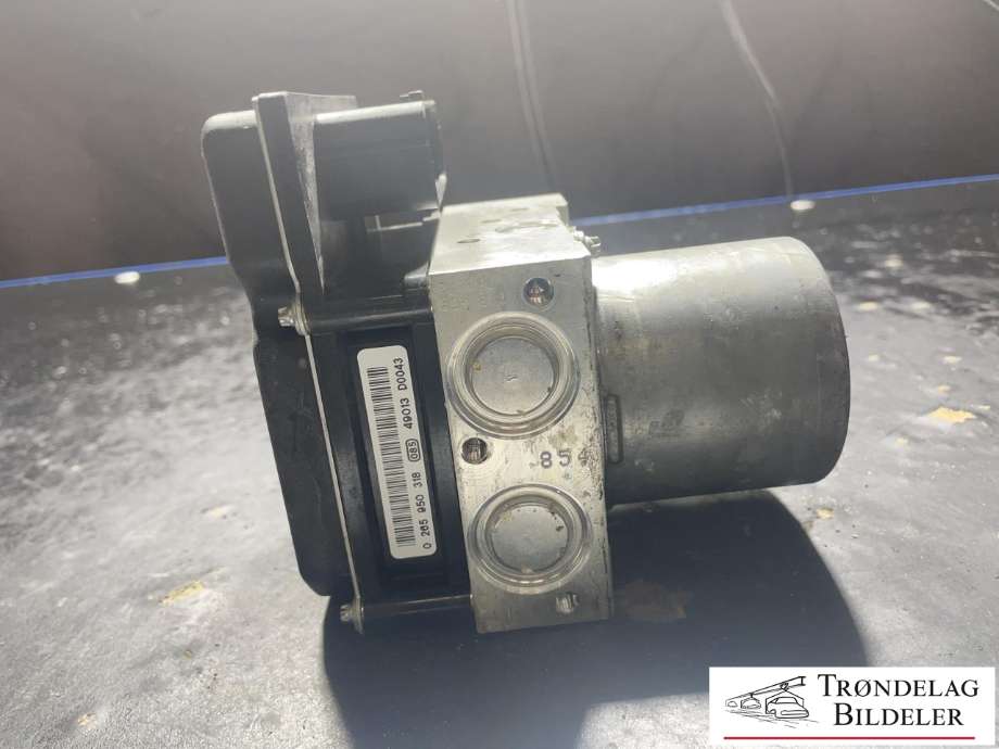 ABS sentral til BMW X3 2003-2006 (Fase 1) (E83) (E83) (34 50 3 424 684|)