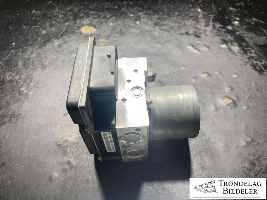 ABS sentral til BMW X3 2003-2006 (Fase 1) (E83) (E83) (34 50 3 424 684|)