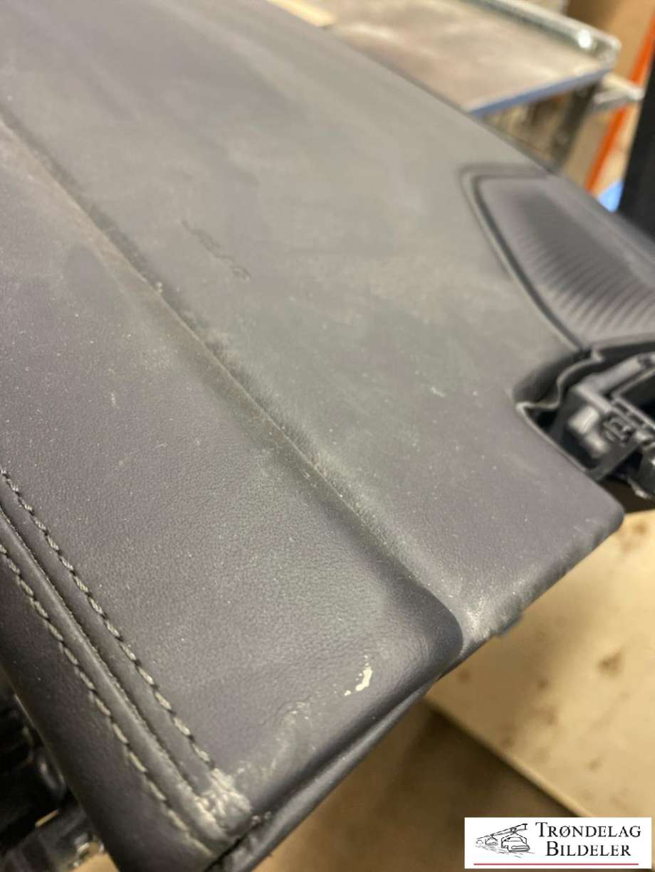 Dashbord til Porsche Taycan 2019-->>  (9J1 857 003 AQ|9J1 857 003 CL|9J1 857 003 CL A11|9J1 857 003 DA A11|)
