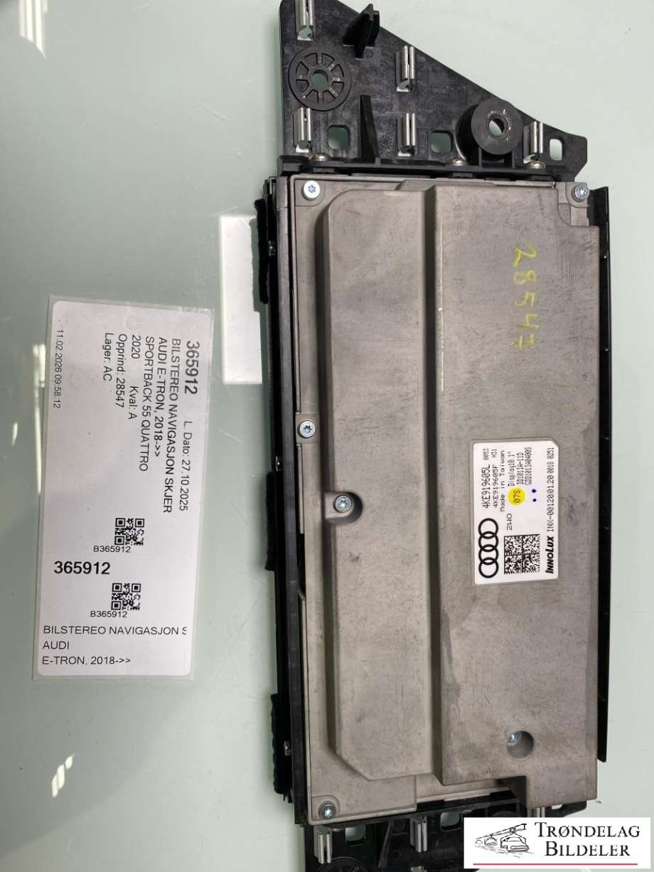 Bilstereo navigasjon skjerm til Audi e-tron 2018-->>  (4KE 919 605 L|)