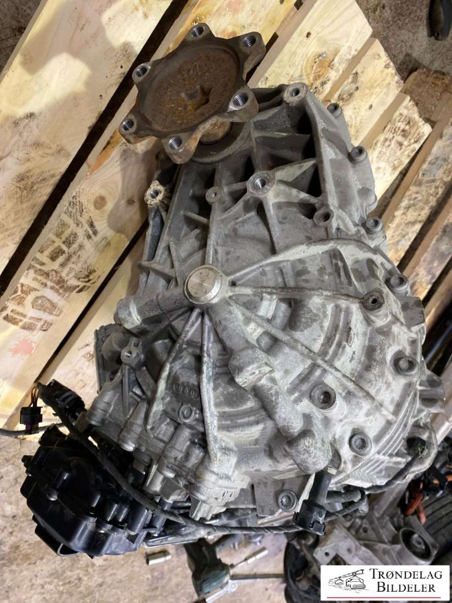 Motor elbil foran til Audi e-tron 2018-->> (0MA 300 040 F|0EF 901 091 AF|0EF 901 126 BX)