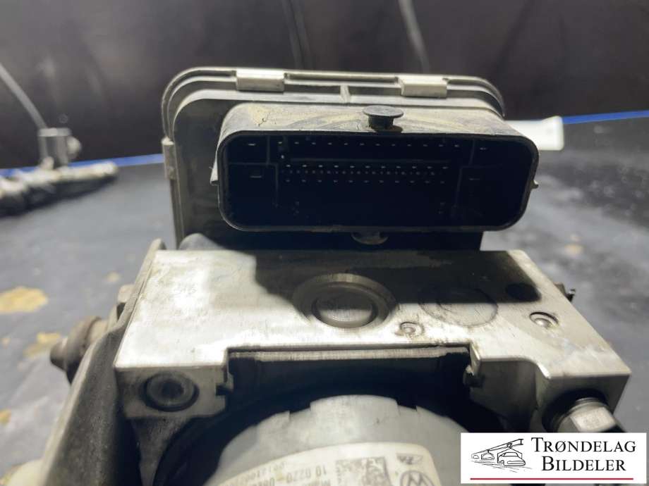 ABS sentral til VW Transporter / Caravelle 2015-2019 (T6) (T6) (7E561-4517A|7E561-4517B|7E0 907 375 Q)