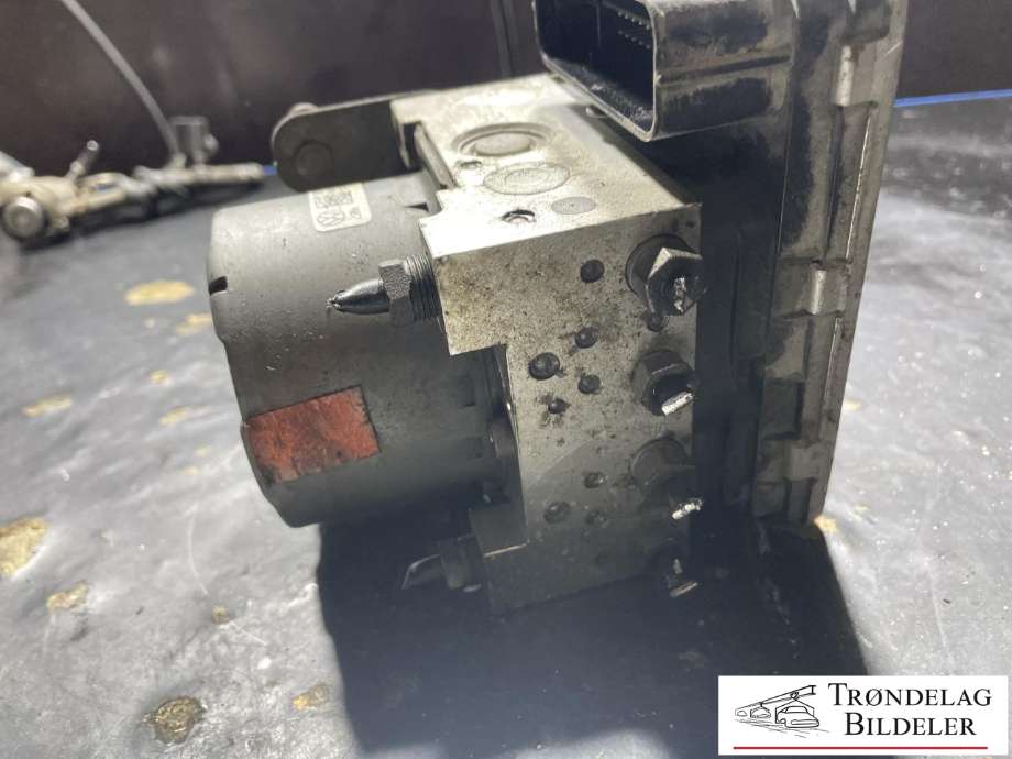 ABS sentral til VW Transporter / Caravelle 2015-2019 (T6) (T6) (7E561-4517A|7E561-4517B|7E0 907 375 Q)