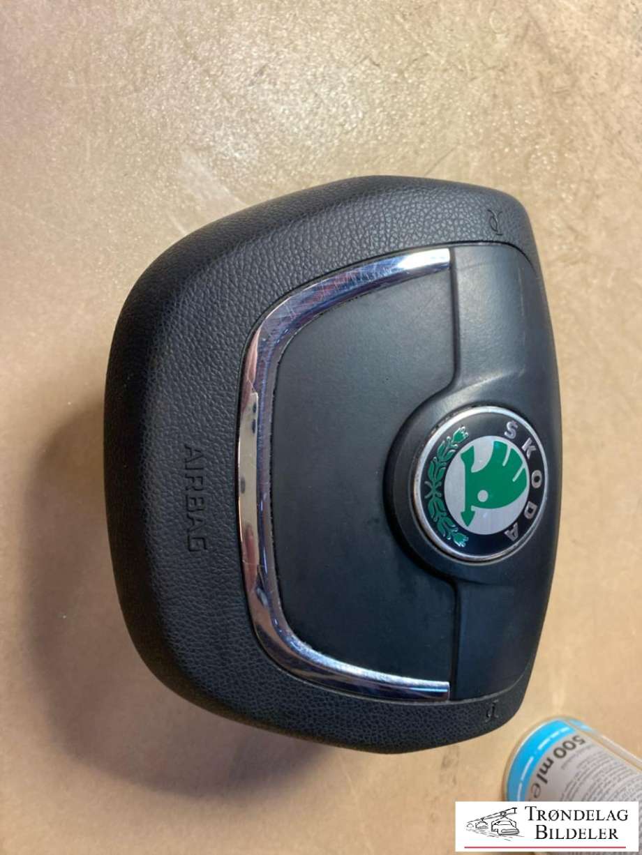 Airbag rattpute til Škoda Yeti, 2009-2013 (Fase 1)  (1Z0880201AH TDZ)