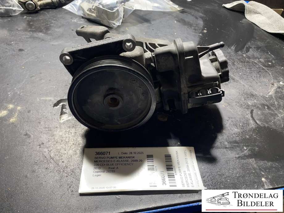 Servo pumpe mekanisk til Mercedes E-Klasse, 2009-2013 (Fase 1) (W212) (W212) (A0064664701|A0064664601)