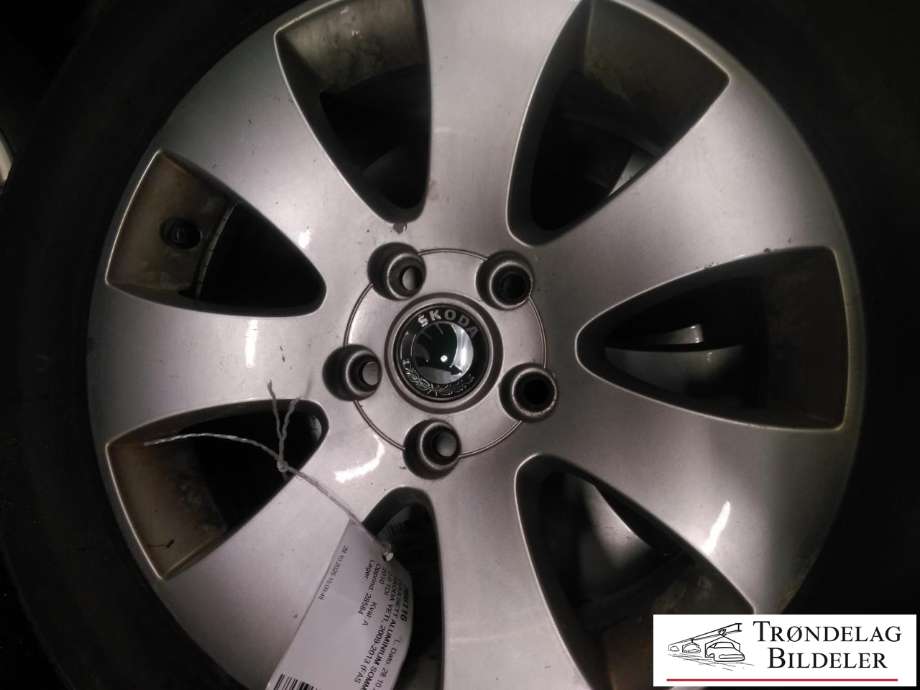 Hjulsett aluminium sommer til Škoda Yeti 2009-2013 (Fase 1)  (AVATION|215/60 R16| 95V | 7X16| 5X112| /ET45 /CB 57.1 MM|5MM MØNSTERDYBDE|PROD 05/2021)