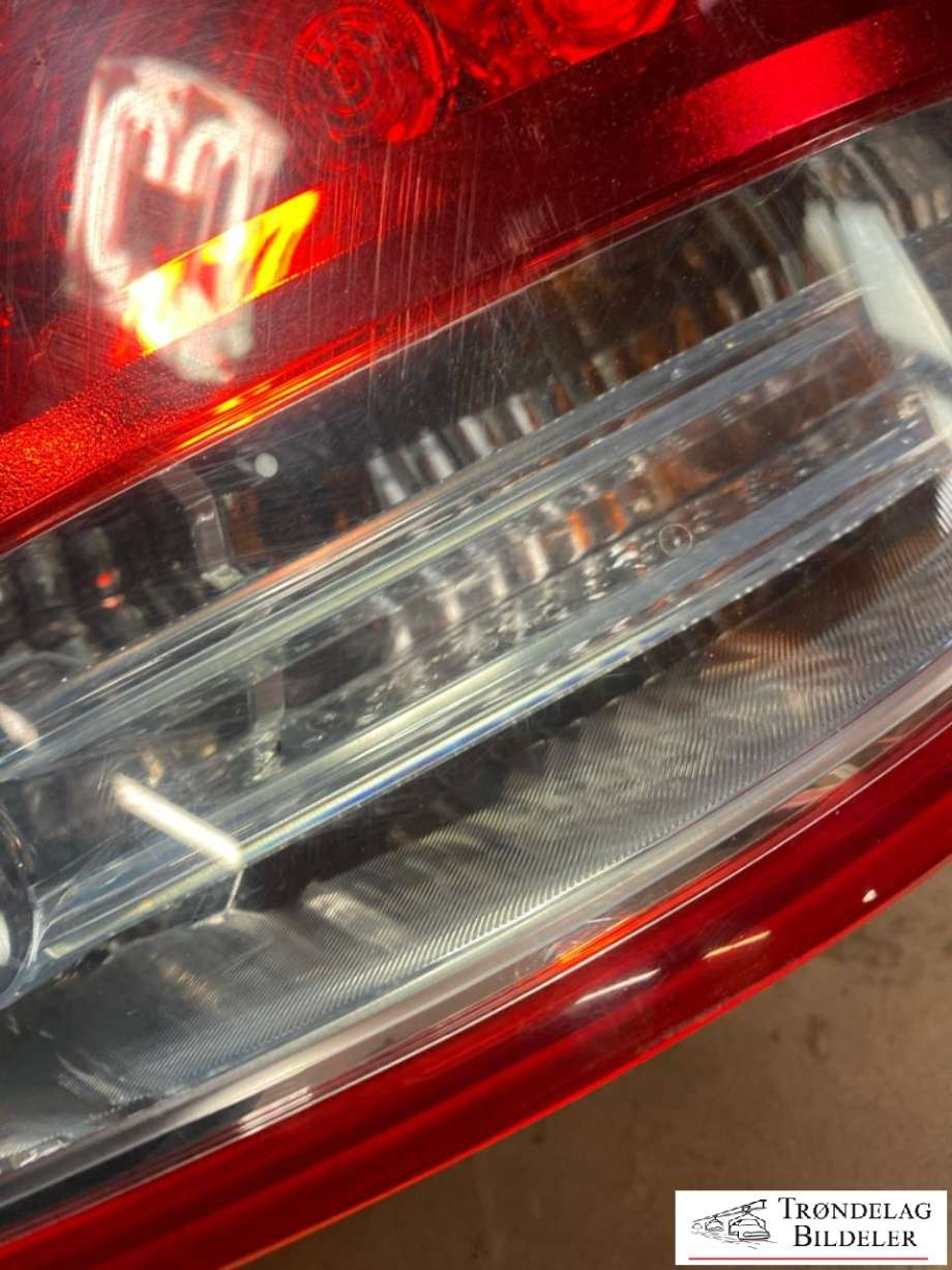 Baklykt høyre til Hyundai Veloster 2011-2015  (92402 2V120|)