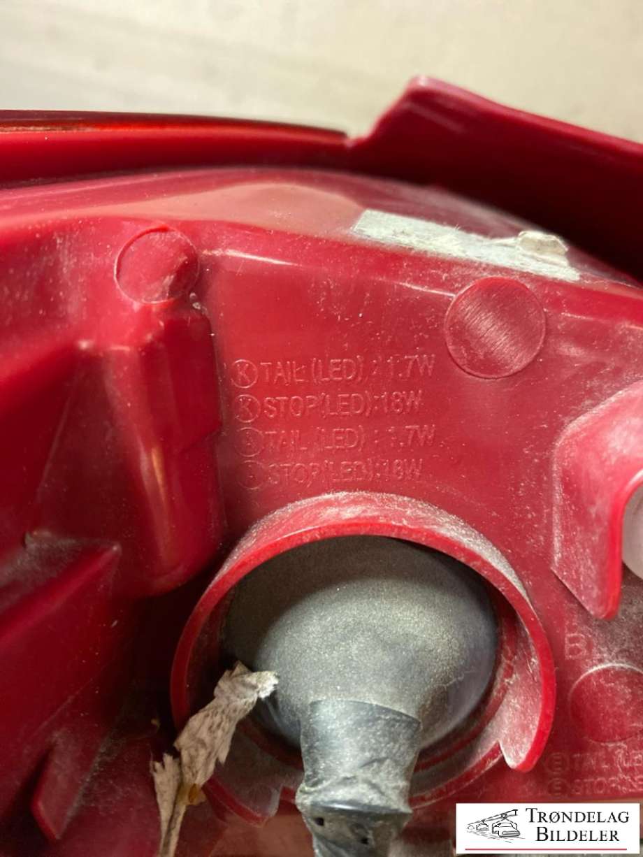 Baklykt høyre til Hyundai Veloster 2011-2015  (92402 2V120|)