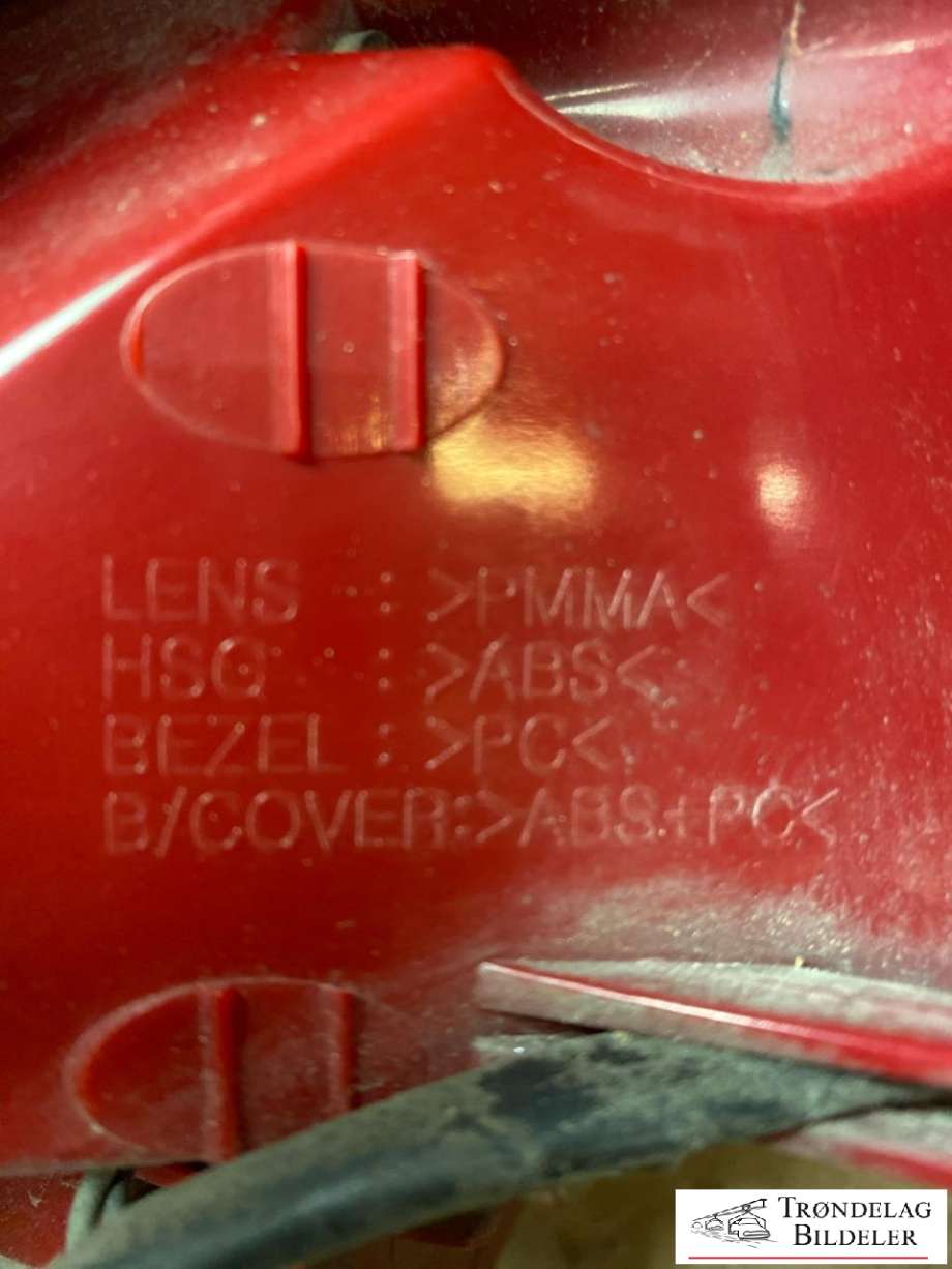 Baklykt venstre til Hyundai Veloster 2011-2015  (92401 2V120|)