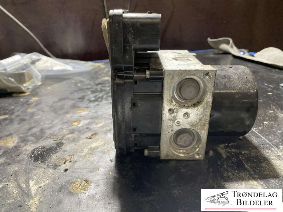 ABS sentral til Ford Focus 2011-2014 (Type III, Fase 1)  (1847182|BV61-2C405-BJ|)