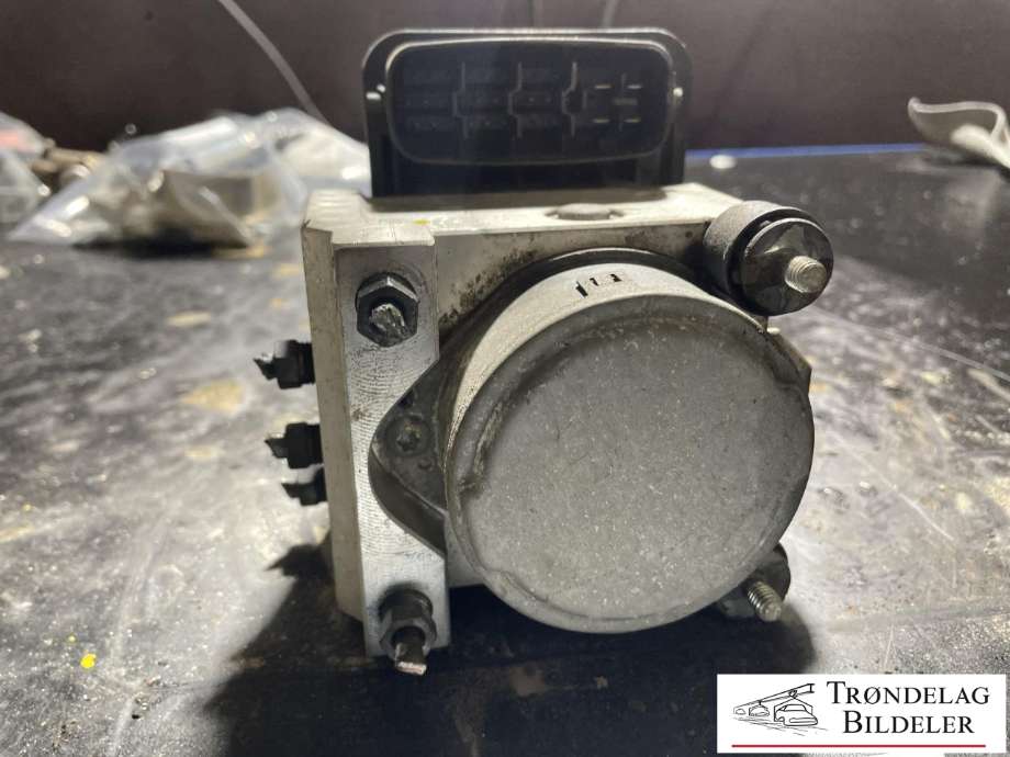 ABS sentral til Toyota Hilux 2006-2011  (44510-71030|89541-71030|44050-71030)