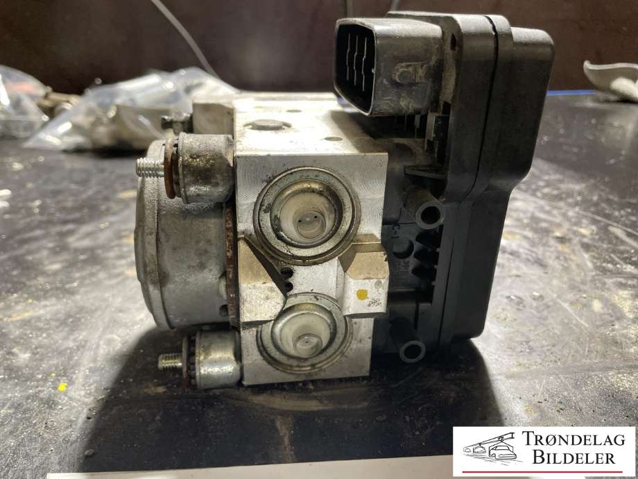 ABS sentral til Toyota Hilux 2006-2011  (44510-71030|89541-71030|44050-71030)