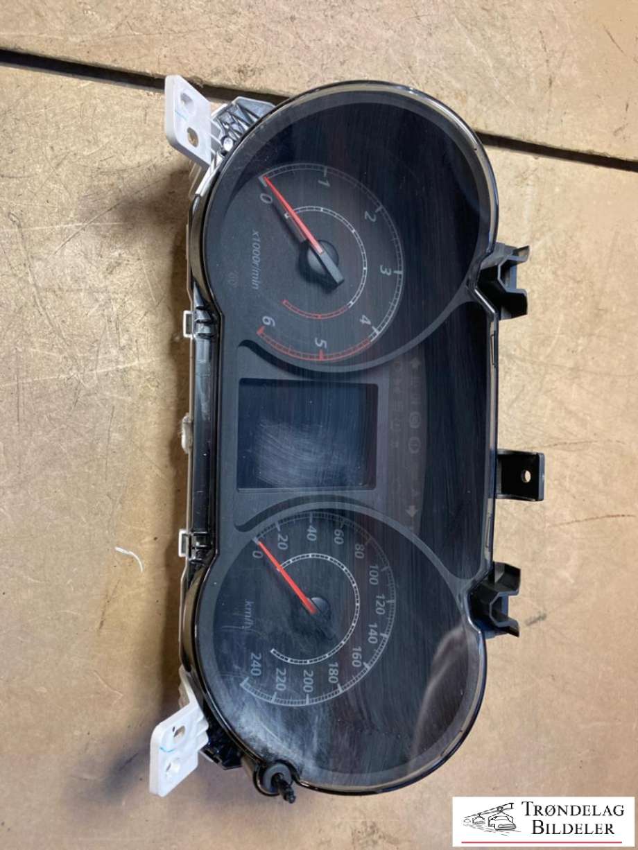 Speedometer til Mitsubishi Outlander, 2010-2012 (Type II, Fase 2)  (8100B4510T34300)